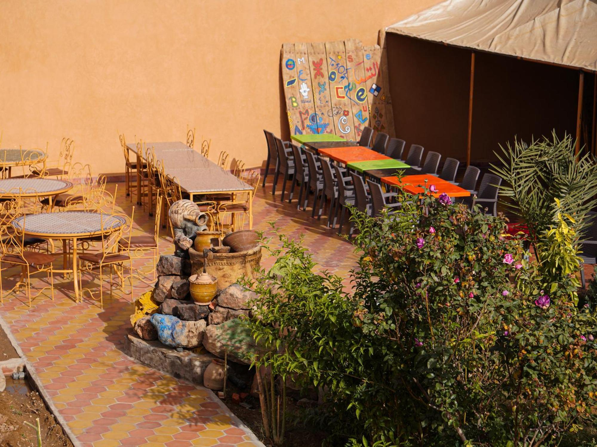 La Kasbah Elkhorbat Muxu Berbere Hotell Asrir  Exteriör bild